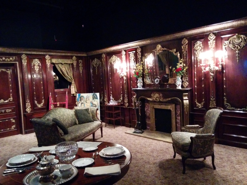 Illustration for article titled Pictures from the Reagan Library: The Titanic Exhibit